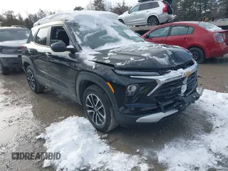 2024 Chevrolet TrailBlazer LT with VIN KL79MRSL3RB213093, listed as a IAAI auction lot 41573537 with 5,593 mi miles and . Bid and sale history available at DreamBid. Image 1.