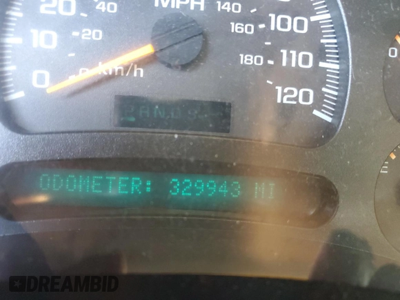 2005 Chevrolet Silverado 1500 LS z VIN 1GCEK19V45E151261, wystawiony jako Copart lot #61556275 z przebiegiem 329 943 mil mil oraz Czysty tytuł • Clean title. Historia ofert i sprzedaży dostępna na DreamBid. Obrazek 9.