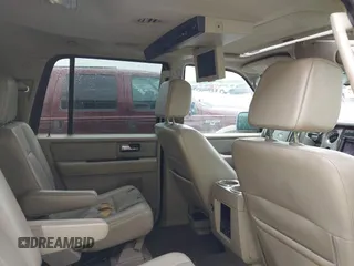 2007 Ford Expedition Max Limited z VIN 1FMFK20557LA05131, wystawiony jako IAAI lot #42294710 z przebiegiem 307 152 mil mil oraz . Historia ofert i sprzedaży dostępna na DreamBid. Obrazek 8.