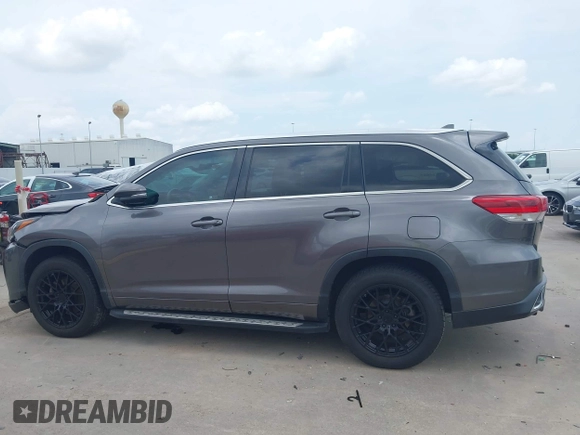 2018 Toyota Highlander Limited с VIN 5TDYZRFH1JS256186, выставлен на аукционе IAAI как лот 42366537 с пробегом 69 894 миль миль и . История ставок и продаж доступна на DreamBid. Изображение 14.
