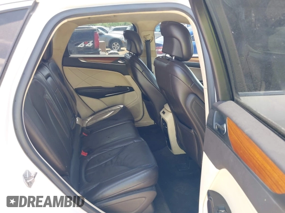 2016 Lincoln MKC Reserve with VIN 5LMCJ3C95GUJ28431, listed as a IAAI auction lot 42049971 with 207,183 mi miles and . Bid and sale history available at DreamBid. Image 8.
