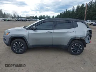2020 Jeep Compass Trailhawk with VIN 3C4NJDDB1LT184538, listed as a IAAI auction lot 41884991 with 131,166 mi miles and . Bid and sale history available at carsss.com. Image 15.