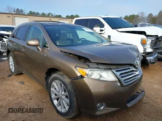 2010 Toyota Venza with VIN 4T3ZA3BB1AU022011, listed as a IAAI auction lot 41459465 with 111,258 mi miles. Bid and sale history available at carsss.com. Image 1.