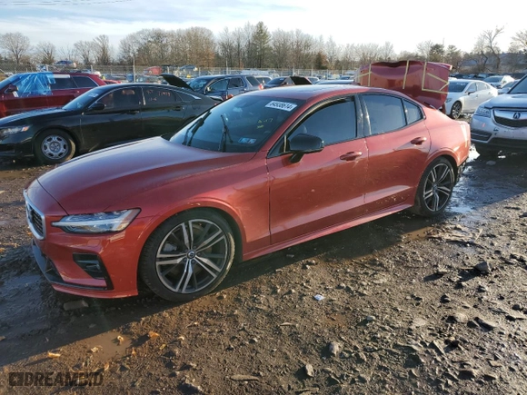 2019 Volvo S60 R-Design with VIN 7JRA22TM7KG000985, listed as a Copart auction lot 84938614 with 63,240 mi miles and Salvage Title. Bid and sale history available at carsss.com. Image 1.