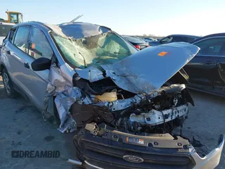 2018 Ford Escape S z VIN 1FMCU0F74JUD59492, wystawiony jako IAAI lot #41759424 z przebiegiem Nie podano mil oraz . Historia ofert i sprzedaży dostępna na DreamBid. Obrazek 6.