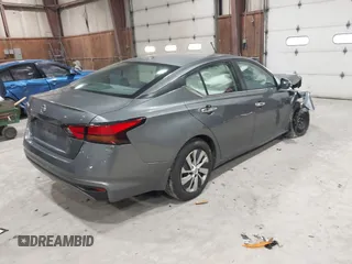2019 Nissan Altima S with VIN 1N4BL4BV3KC254910, listed as a IAAI auction lot 41956446 with 71,798 mi miles and . Bid and sale history available at carsss.com. Image 4.