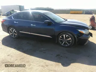 2016 Nissan Altima SR with VIN 1N4AL3AP7GC215754, listed as a IAAI auction lot 41851957 with 113,681 mi miles and . Bid and sale history available at DreamBid. Image 1.