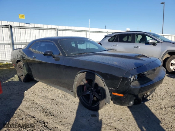 2015 Dodge Challenger SRT 392 with VIN 2C3CDZDJ8FH764308, listed as a Copart auction lot 89402305 with NaN miles and Salvage Title. Bid and sale history available at carsss.com. Image 4.