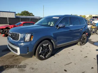 2024 Kia Telluride S with VIN 5XYP64GC3RG489652, listed as a Copart auction lot 61755995 with 9,479 mi miles and Salvage title. Bid and sale history available at DreamBid. Image 1.