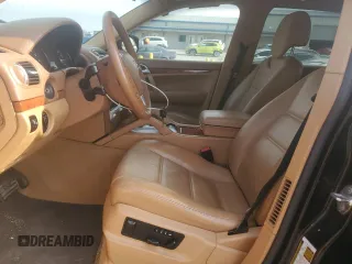 2009 Porsche Cayenne z VIN WP1AA29P99LA09934, wystawiony jako Copart lot #55247505 z przebiegiem 154 322 mil mil oraz Szkoda całkowita • Salvage title. Historia ofert i sprzedaży dostępna na DreamBid. Obrazek 7.