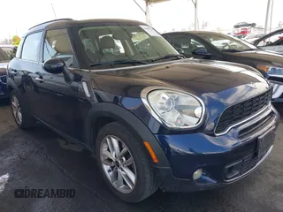 2011 MINI Countryman S z VIN WMWZC3C56BWL78313, wystawiony jako IAAI lot #41989624 z przebiegiem 120 709 mil mil oraz . Historia ofert i sprzedaży dostępna na DreamBid. Obrazek 1.