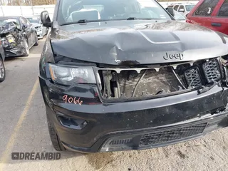 2017 Jeep Grand Cherokee Laredo with VIN 1C4RJFAG7HC873211, listed as a IAAI auction lot 40849066 with 139,430 mi miles. Bid and sale history available at carsss.com. Image 6.
