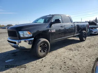 2015 Ram 2500 Tradesman z VIN 3C6UR5HL0FG673675, wystawiony jako Copart lot #77124334 z przebiegiem 176 749 mil mil oraz Szkoda całkowita • Salvage title. Historia ofert i sprzedaży dostępna na DreamBid. Obrazek 1.