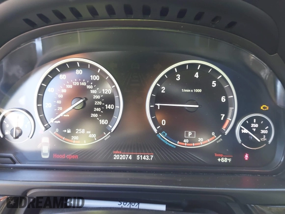 2015 BMW 5 Series 535i with VIN WBA5B1C53FD922886, listed as a IAAI auction lot 41471826 with 202,074 mi miles and . Bid and sale history available at carsss.com. Image 7.