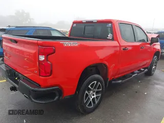 2020 Chevrolet Silverado 1500 LT Trail Boss with VIN 3GCPYFED2LG411020, listed as a IAAI auction lot 41232045 with 39,962 mi miles. Bid and sale history available at carsss.com. Image 4.