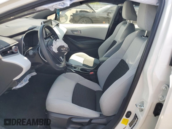 2020 Toyota Corolla Hatchback SE with VIN JTND4RBE8L3093965, listed as a Copart auction lot 66914464 with 33,584 mi miles and Salvage Title. Bid and sale history available at carsss.com. Image 7.
