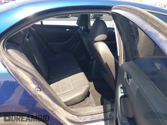 2011 Volkswagen Jetta SE with VIN 3VWDZ7AJ2BM340240, listed as a IAAI auction lot 42726569 with 74,044 mi miles and . Bid and sale history available at DreamBid. Image 8.