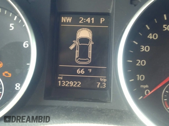 2013 Volkswagen Golf w/Conv & Sunroof с VIN WVWBB7AJ3DW005005, выставлен на аукционе IAAI как лот 41215029 с пробегом 132 922 миль миль и . История ставок и продаж доступна на DreamBid. Изображение 7.