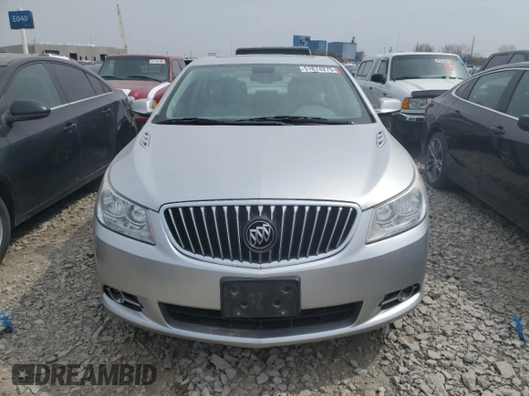 2013 Buick LaCrosse Premium 2 z VIN 1G4GH5E34DF172876, wystawiony jako Copart lot #51674275 z przebiegiem 151 280 mil mil oraz Szkoda całkowita • Salvage title. Historia ofert i sprzedaży dostępna na DreamBid. Obrazek 5.