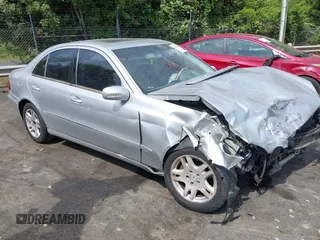 2003 Mercedes-Benz E 320 z VIN WDBUF65J33A339451, wystawiony jako IAAI lot #42126208 z przebiegiem 244 082 mil mil oraz . Historia ofert i sprzedaży dostępna na DreamBid. Obrazek 1.