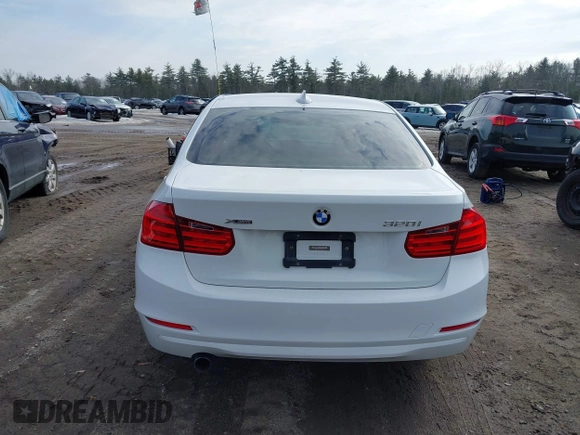 2014 BMW 3 Series 320i xDrive с VIN WBA3C3C56EP661301, выставлен на аукционе IAAI как лот 41673054 с пробегом 78 741 миль миль и . История ставок и продаж доступна на DreamBid. Изображение 16.