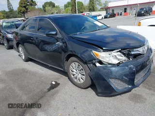 2013 Toyota Camry L with VIN 4T1BF1FK4DU278402, listed as a IAAI auction lot 41957178 with 70,541 mi miles. Bid and sale history available at carsss.com. Image 1.