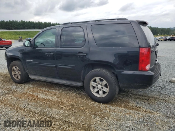 2009 GMC Yukon SLE w/3SA with VIN 1GKFC23C39J100821, listed as a Copart auction lot 72086384 with 171,784 mi miles and Salvage Title. Bid and sale history available at carsss.com. Image 2.