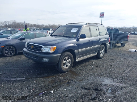 2002 Toyota Land Cruiser with VIN JTEHT05J122018974, listed as a IAAI auction lot 41543290 with 266,926 mi miles. Bid and sale history available at carsss.com. Image 17.
