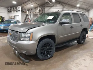 2009 Chevrolet Tahoe LTZ with VIN 1GNFK33049R143390, listed as a IAAI auction lot 41747041 with 209,492 mi miles and . Bid and sale history available at DreamBid. Image 17.