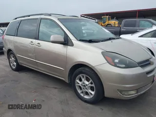2004 Toyota Sienna XLE z VIN 5TDZA22C44S088366, wystawiony jako IAAI lot #41936953 z przebiegiem 284 940 mil mil oraz . Historia ofert i sprzedaży dostępna na DreamBid. Obrazek 1.
