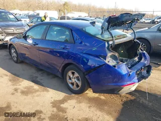 2021 Hyundai Elantra SE with VIN 5NPLL4AG7MH017345, listed as a IAAI auction lot 41523870 with 39,576 mi miles. Bid and sale history available at carsss.com. Image 3.