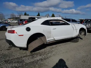 2014 Chevrolet Camaro LT z VIN 2G1FC1E39E9242379, wystawiony jako Copart lot #48046105 z przebiegiem 88 758 mil mil oraz Szkoda całkowita • Salvage title. Historia ofert i sprzedaży dostępna na DreamBid. Obrazek 3.