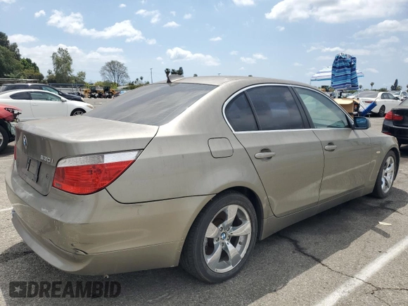 2007 BMW 5 Series 530i with VIN WBANE73537CM46172, listed as a Copart auction lot 54762505 with 111,597 mi miles and Clean title. Bid and sale history available at DreamBid. Image 3.