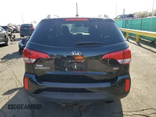 2015 Kia Sorento LX with VIN 5XYKTCA63FG607646, listed as a Copart auction lot 52116445 with Not Provided miles and Non Repairable. Bid and sale history available at DreamBid. Image 6.