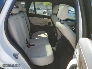 2018 BMW X1 sDrive28i with VIN WBXHU7C31J5L06010, listed as a Copart auction lot 50690995 with 44,092 mi miles and Salvage Title. Bid and sale history available at carsss.com. Image 11.