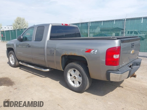 2013 Chevrolet Silverado 1500 LT with VIN 1GCRKSE79DZ198291, listed as a IAAI auction lot 42168616 with 82,032 mi miles and . Bid and sale history available at DreamBid. Image 3.