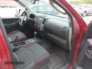 2010 Nissan Xterra S z VIN 5N1AN0NW1AC516771, wystawiony jako IAAI lot #42328551 z przebiegiem 230 309 mil mil oraz . Historia ofert i sprzedaży dostępna na DreamBid. Obrazek 5.