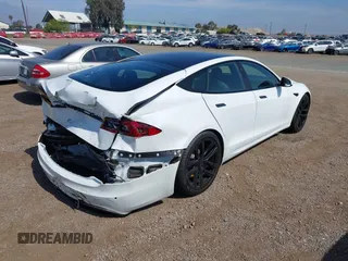 2022 Tesla Model S с VIN 5YJSA1E50NF459084, выставлен на аукционе IAAI как лот 42497645 с пробегом 31 098 миль миль и . История ставок и продаж доступна на DreamBid. Изображение 4.