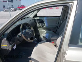 2005 Hyundai Elantra GLS z VIN KMHDN46D65U010337, wystawiony jako IAAI lot #42254860 z przebiegiem 285 740 mil mil oraz . Historia ofert i sprzedaży dostępna na DreamBid. Obrazek 5.