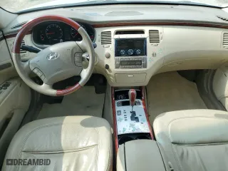2008 Hyundai Azera Limited with VIN KMHFC46F68A321594, listed as a Copart auction lot 66978794 with 211,321 mi miles and Salvage Title. Bid and sale history available at carsss.com. Image 8.