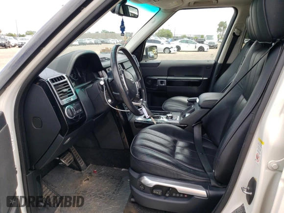 2009 Land Rover Range Rover HSE z VIN SALMF15459A304636, wystawiony jako Copart lot #61156084 z przebiegiem 121 479 mil mil oraz Szkoda całkowita • Salvage title. Historia ofert i sprzedaży dostępna na DreamBid. Obrazek 7.
