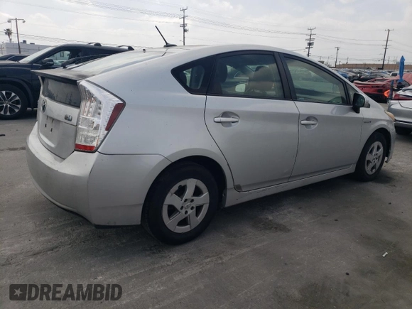 2010 Toyota Prius II z VIN JTDKN3DUXA0216688, wystawiony jako Copart lot #54551815 z przebiegiem 223 746 mil mil oraz Czysty tytuł • Clean title. Historia ofert i sprzedaży dostępna na DreamBid. Obrazek 3.