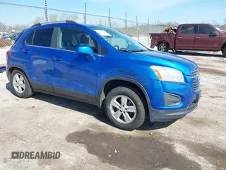 2016 Chevrolet Trax LT z VIN KL7CJLSB8GB535860, wystawiony jako IAAI lot #42199393 z przebiegiem 167 694 mil mil oraz . Historia ofert i sprzedaży dostępna na DreamBid. Obrazek 1.