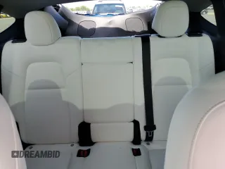 2022 Tesla Model Y Long Range z VIN 7SAYGDEE2NF433907, wystawiony jako Copart lot #54402215 z przebiegiem 44 765 mil mil oraz Szkody całkowita. Historia ofert i sprzedaży dostępna na DreamBid. Obrazek 10.