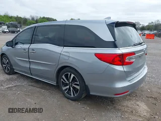 2018 Honda Odyssey Elite with VIN 5FNRL6H92JB004882, listed as a IAAI auction lot 41901028 with 160,889 mi miles and . Bid and sale history available at DreamBid. Image 3.