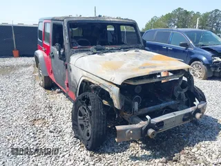 2011 Jeep Wrangler Unlimited Sport z VIN 1J4BZ3H17BL638996, wystawiony jako IAAI lot #41936385 z przebiegiem Nie podano mil oraz . Historia ofert i sprzedaży dostępna na DreamBid. Obrazek 6.