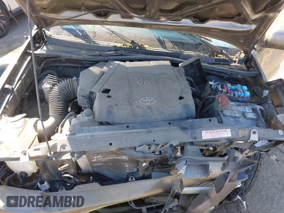 2010 Toyota Tacoma with VIN 3TMMU4FN4AM022548, listed as a IAAI auction lot 42028332 with 112,895 mi miles and . Bid and sale history available at carsss.com. Image 10.