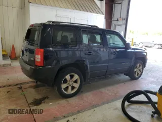 2016 Jeep Patriot High Altitude with VIN 1C4NJRFB7GD786799, listed as a Copart auction lot 58235925 with 97,780 mi miles and Salvage title. Bid and sale history available at DreamBid. Image 3.