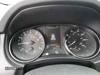 2017 Nissan Rogue SV z VIN KNMAT2MV4HP610774, wystawiony jako Copart lot #67486424 z przebiegiem 106 847 mil mil oraz Czysty tytuł • Clean title. Historia ofert i sprzedaży dostępna na DreamBid. Obrazek 9.