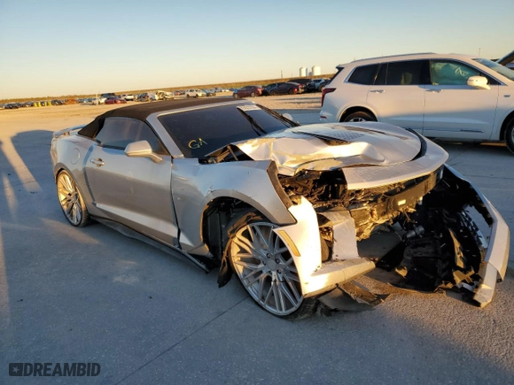 2017 Chevrolet Camaro 1SS with VIN 1G1FF3D77H0166005, listed as a Copart auction lot 83653304 with 0 mi miles and Salvage Title. Bid and sale history available at carsss.com. Image 4.
